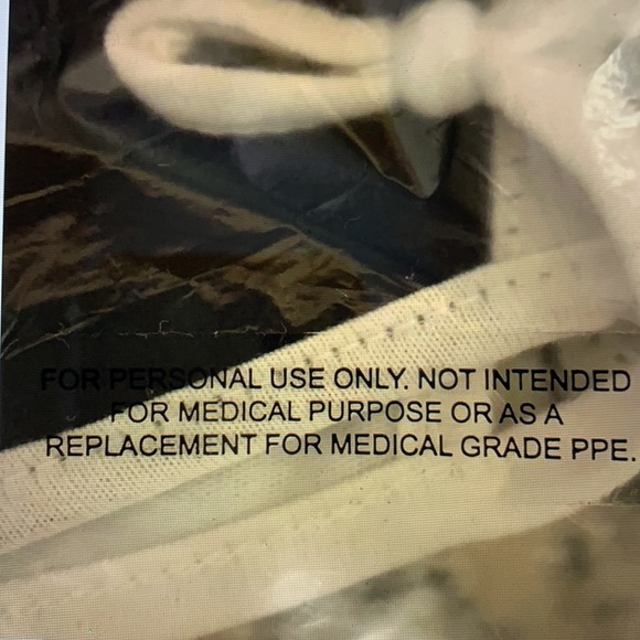 Authentic New England Patriots NFL Adjustable Face Mask - Picture 8 of 8